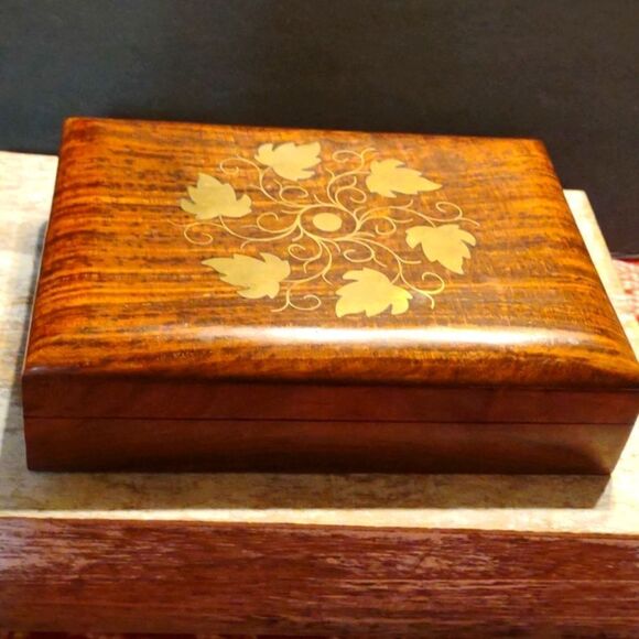👍 Wood Box With Brass Inlays C3 - Picture 1 of 5
